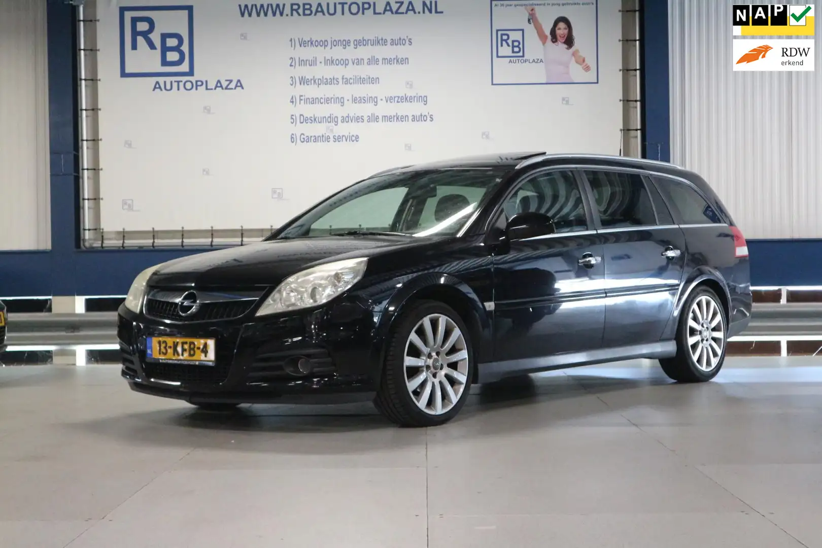 Opel Vectra Wagon 1.8-16V LEER + DAKJE + STOELVERWARMING + NAP Schwarz - 1