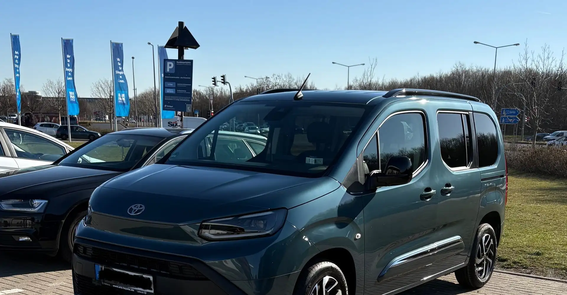 Toyota Proace City Proace City Verso 1.5 D-4D L1 Aut Team Deutschland Modrá - 2
