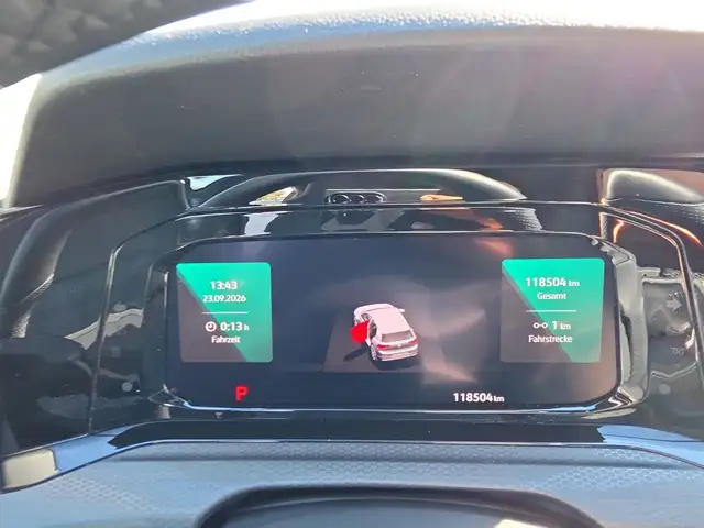 Volkswagen Golf view 9