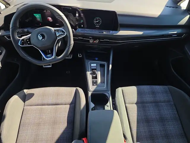 Volkswagen Golf view 8