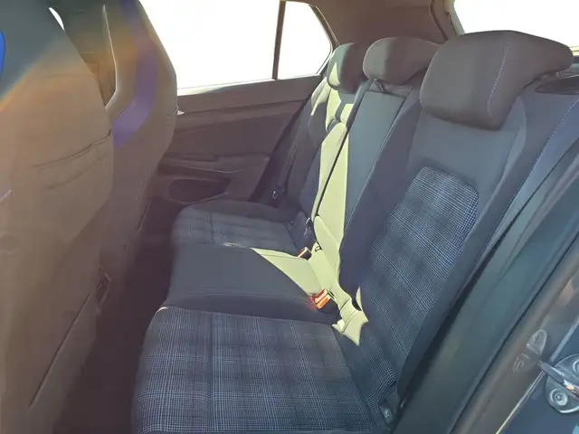 Volkswagen Golf view 10