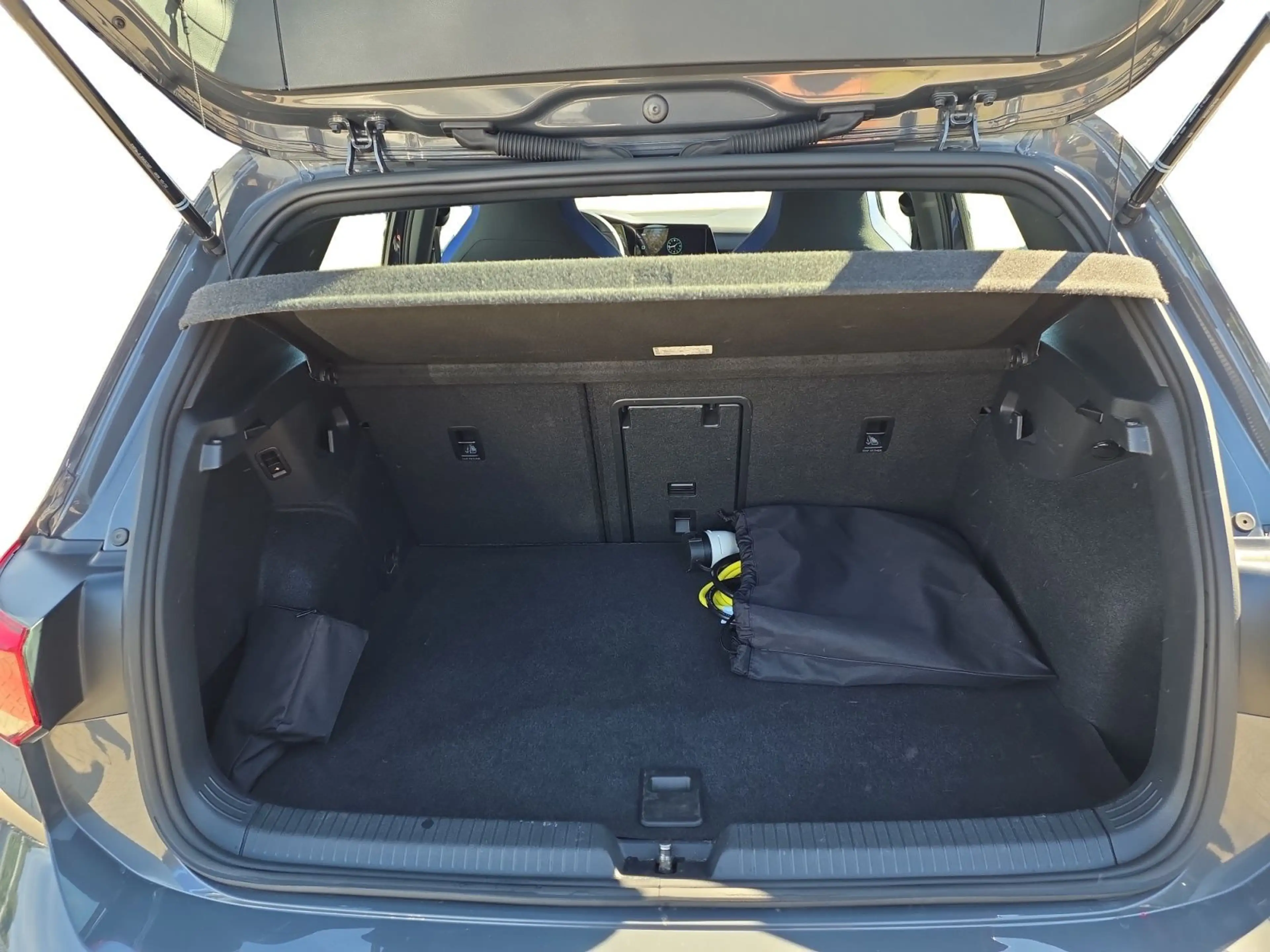 Volkswagen Golf GTE VIII GTE 1.4 eHybrid DSG, LED/2xPDC/AHK/ACC — photo 14