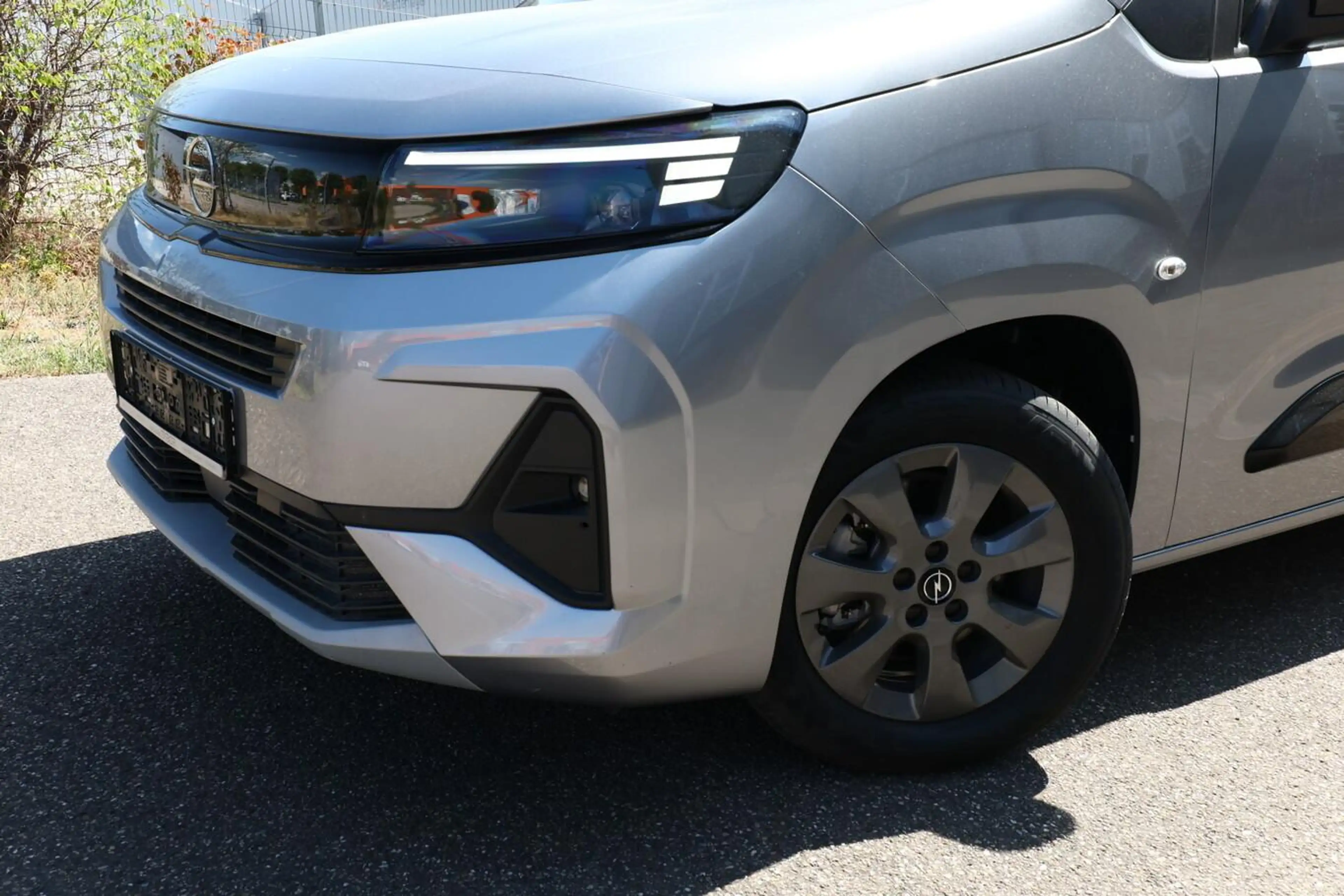 Opel Combo GS AT8 Pano Klimaaut LHZ IntelliLux Kam 96 kW (... — photo 5