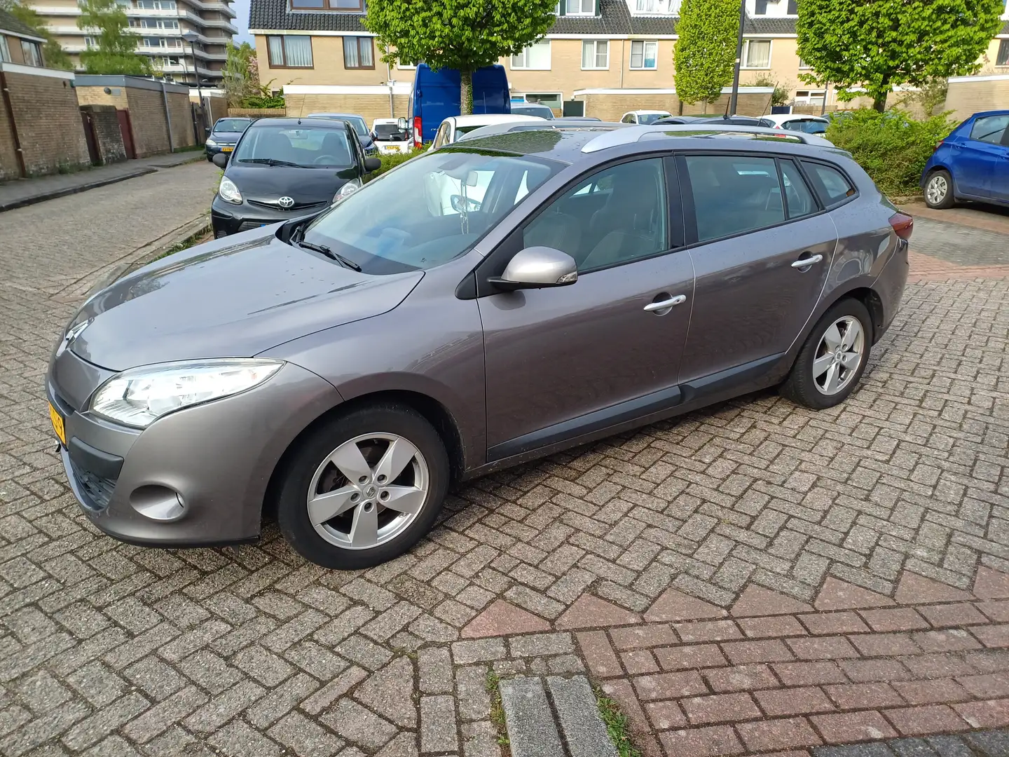 Renault Megane Megane 1.6 Dynamique E85 Zilver - 1