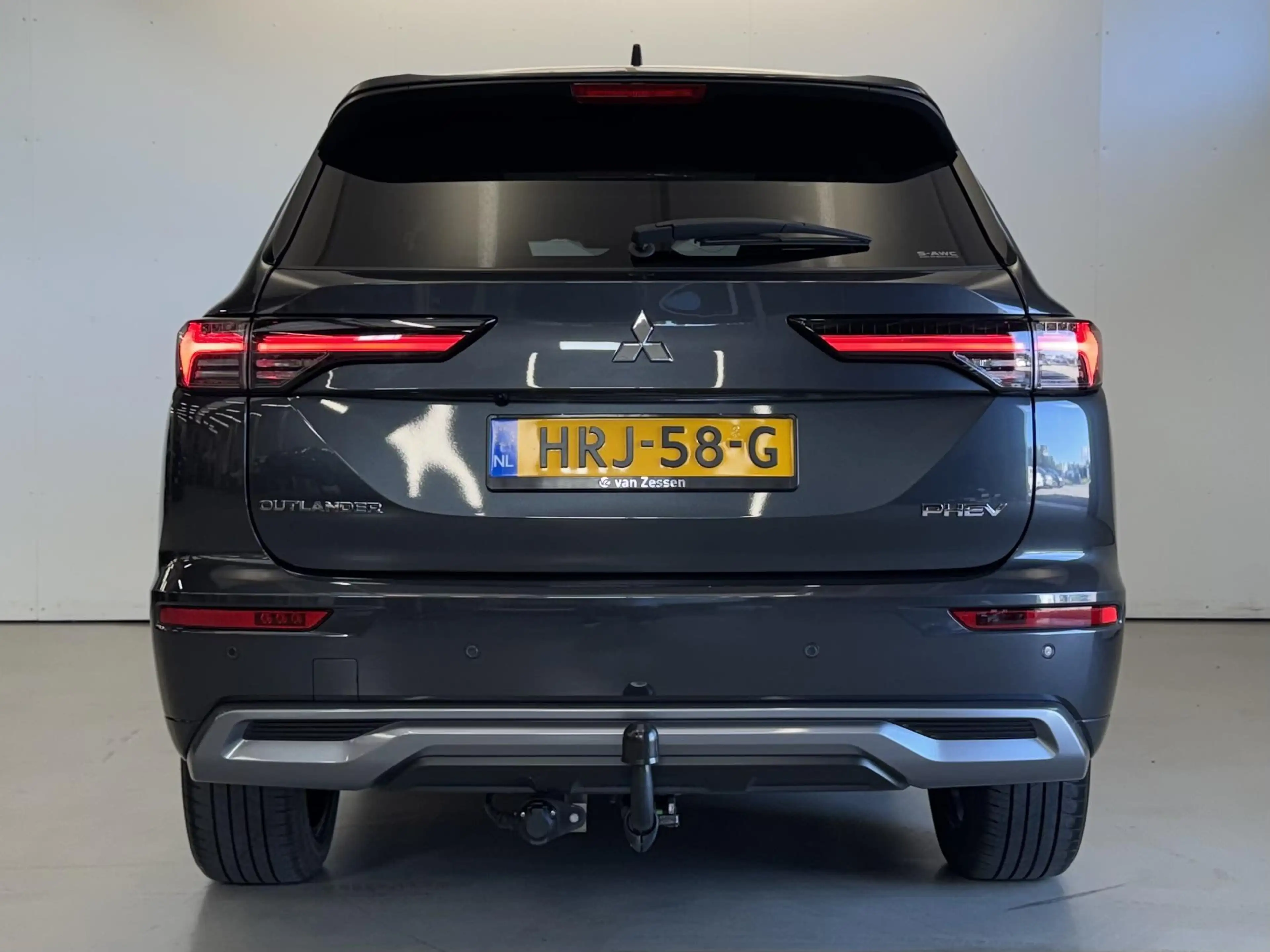 Mitsubishi Outlander 2.4 PHEV Instyle | Stoelkoeling | Trekhaak | Panor — photo 8