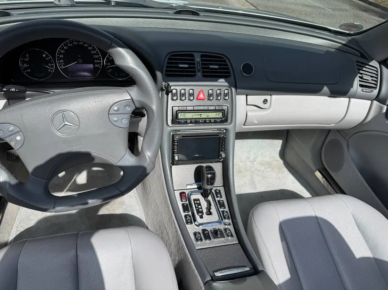 Mercedes-Benz CLK 320 Cabrio Elegance final edition AMG VOLL kein Rost Scheckheft, foto 9