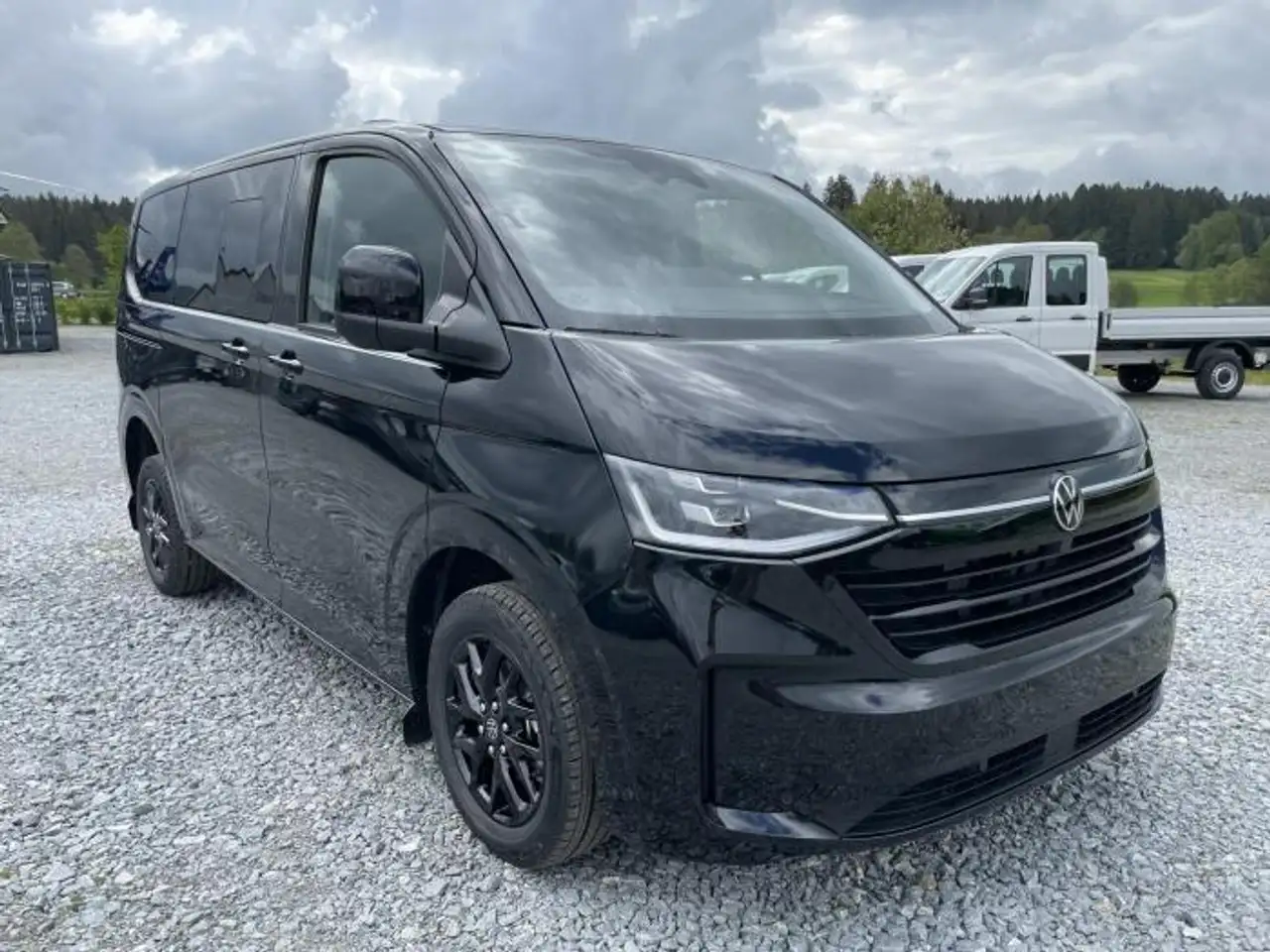 Volkswagen T7 Caravelle 2026 — фото 9