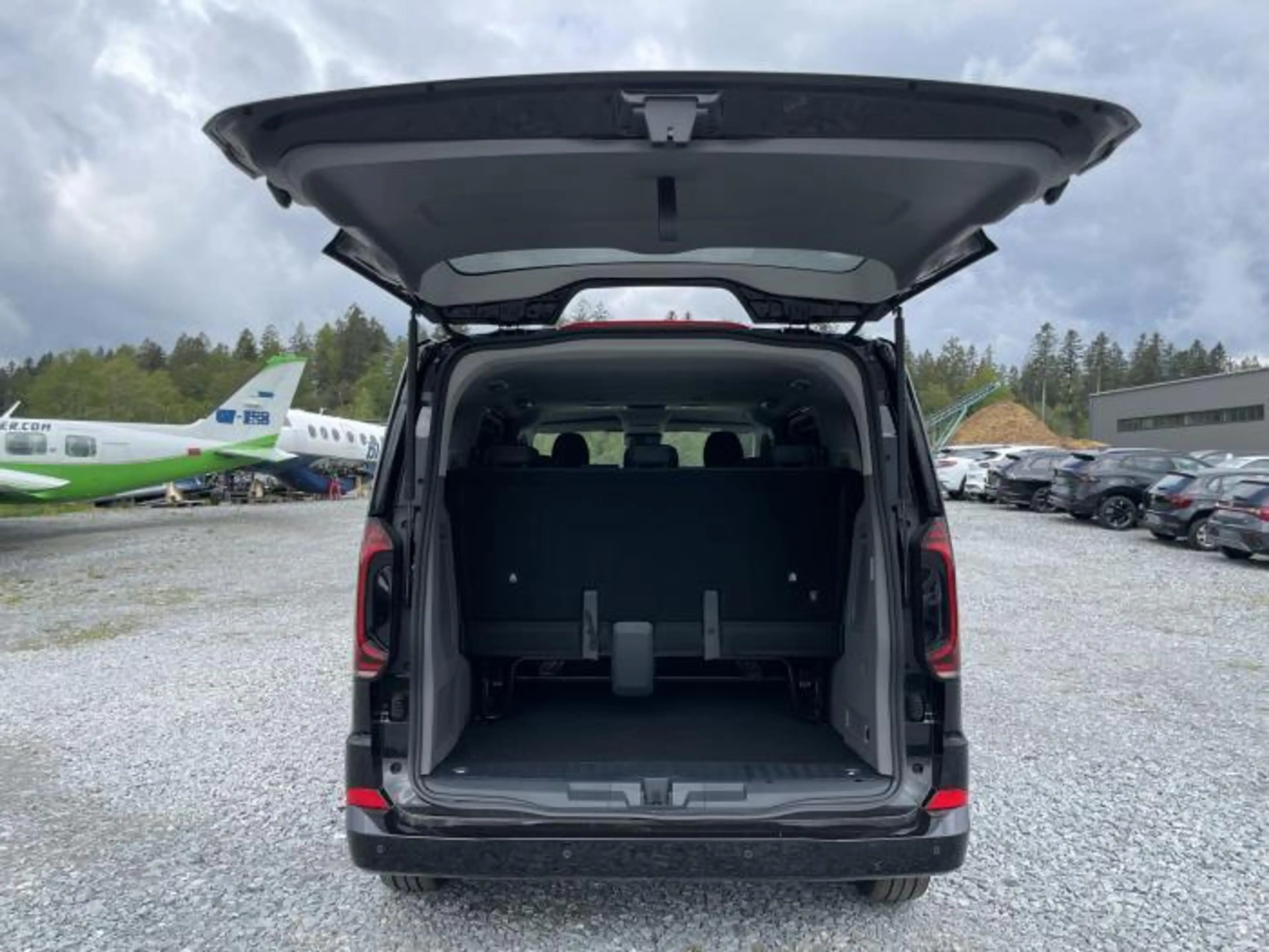 Volkswagen T7 Caravelle Style KR 8 Sitzer (Style Sitzer) 2.0 TDI 110 kW... — photo 5