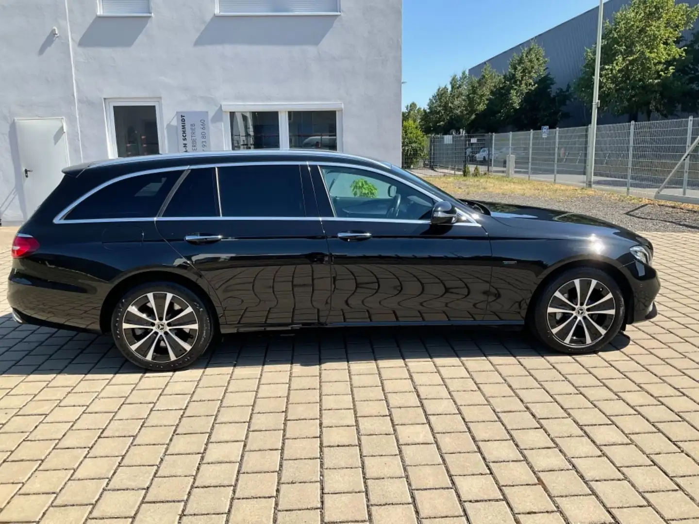 Mercedes-Benz E 300 de T-Model+Burmester+Avantgarde+ACC+Head U Noir - 2
