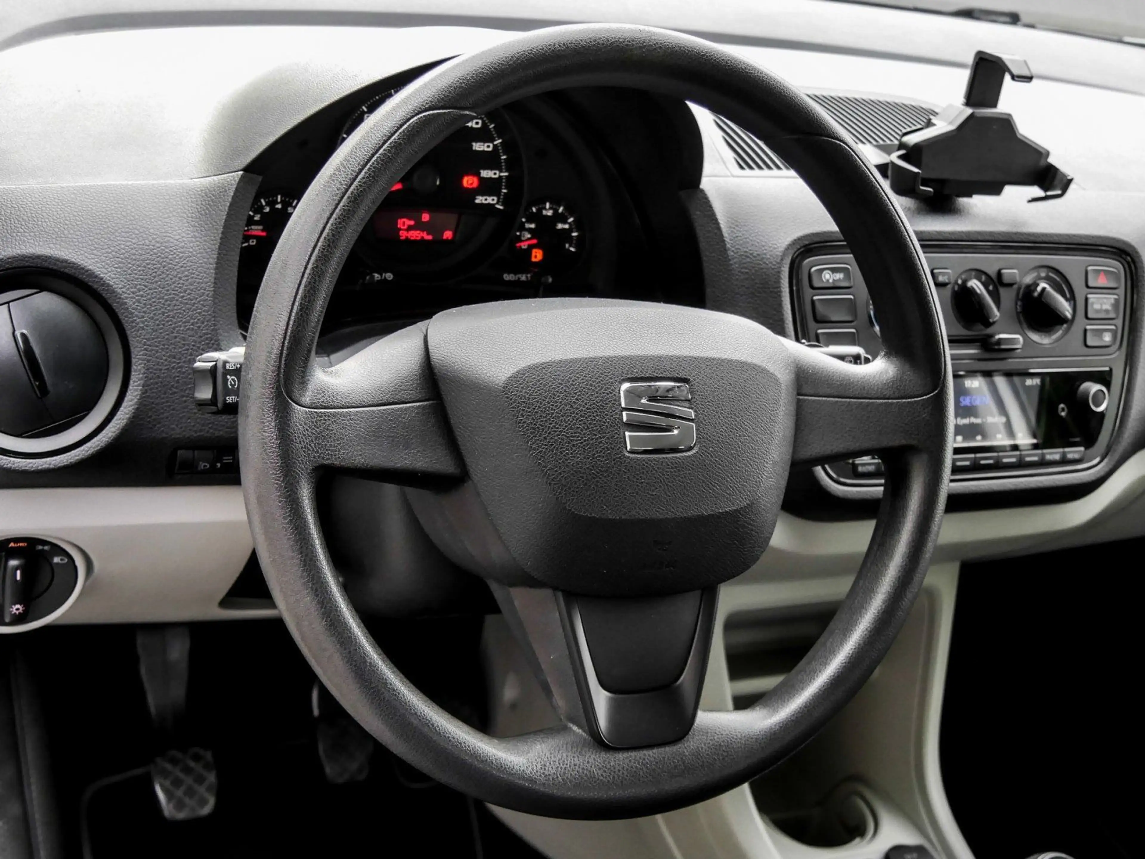 SEAT Mii Style*PDC*Klimaanlage* — photo 8