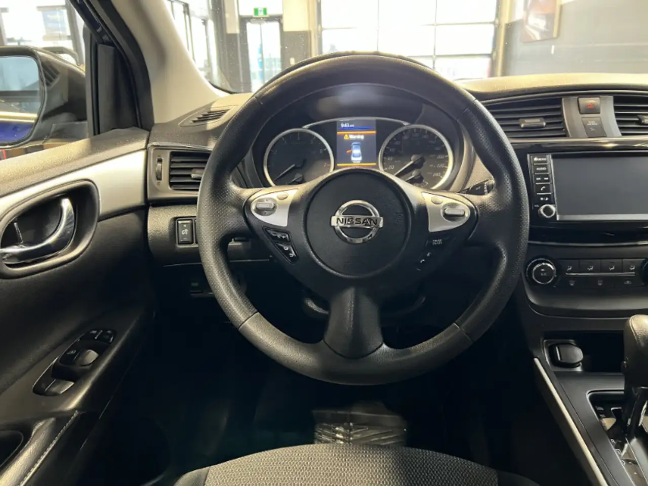 Nissan Sentra снимка Nissan Sentra