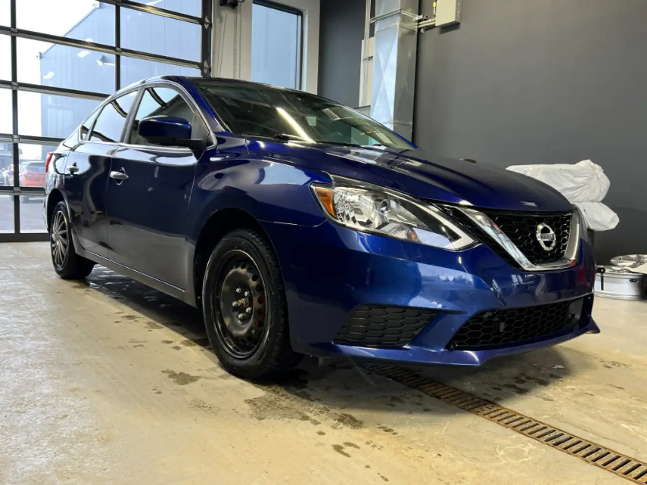 Nissan Sentra снимка Nissan Sentra