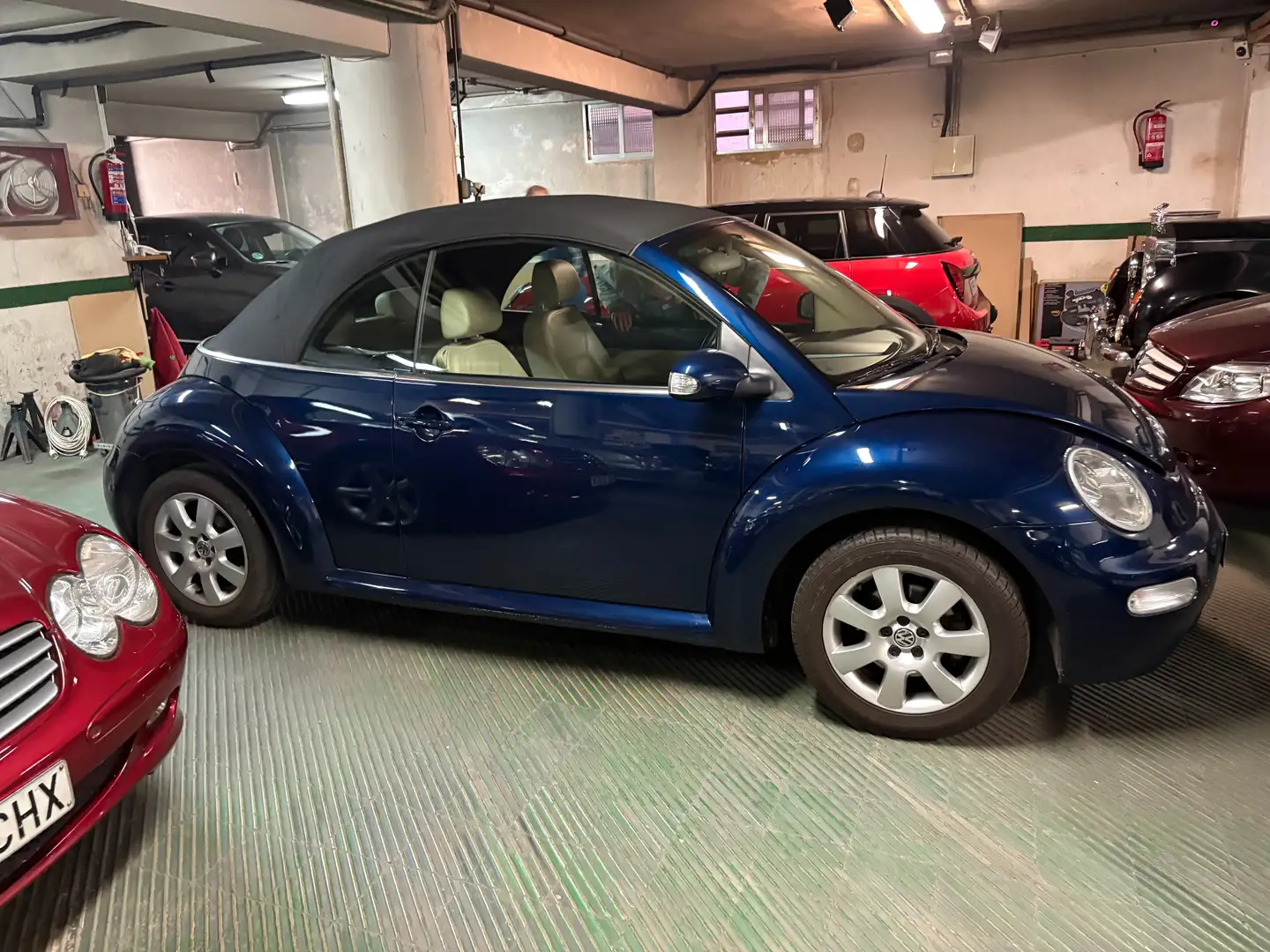 Volkswagen Beetle Beetle Cabrio 1.9TDI Mavi - 1