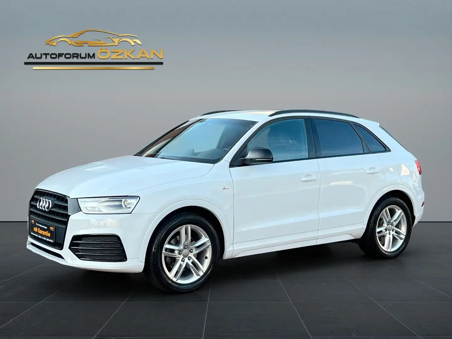 Audi Q3 1.4 TFSI S-Line Bose AHK Tempomat Weiß - 1