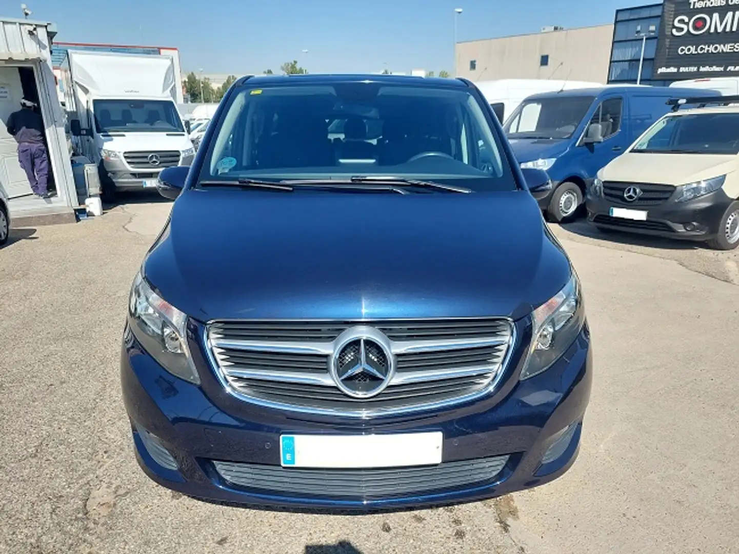 Mercedes-Benz V 220 220d Largo 7G Tronic Azul - 2