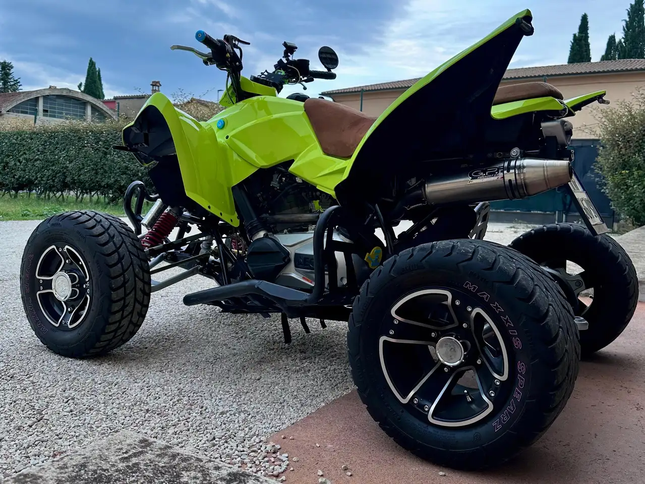 Aeon Cobra 400