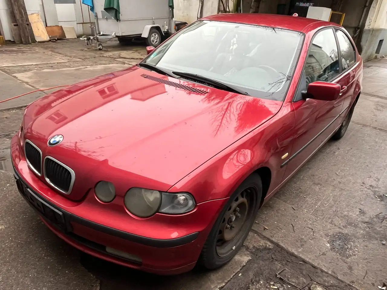 BMW 320td compact, foto 1
