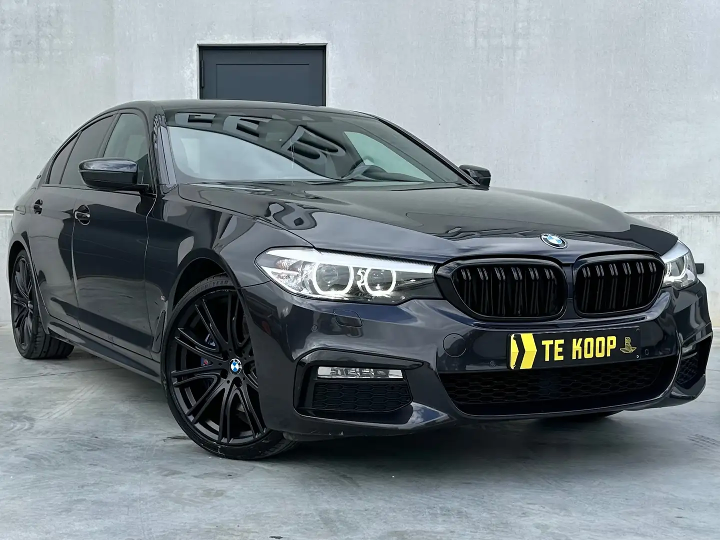 BMW 530 E Performance *M-pack Head Up *Camera*Led*Navi* Noir - 1