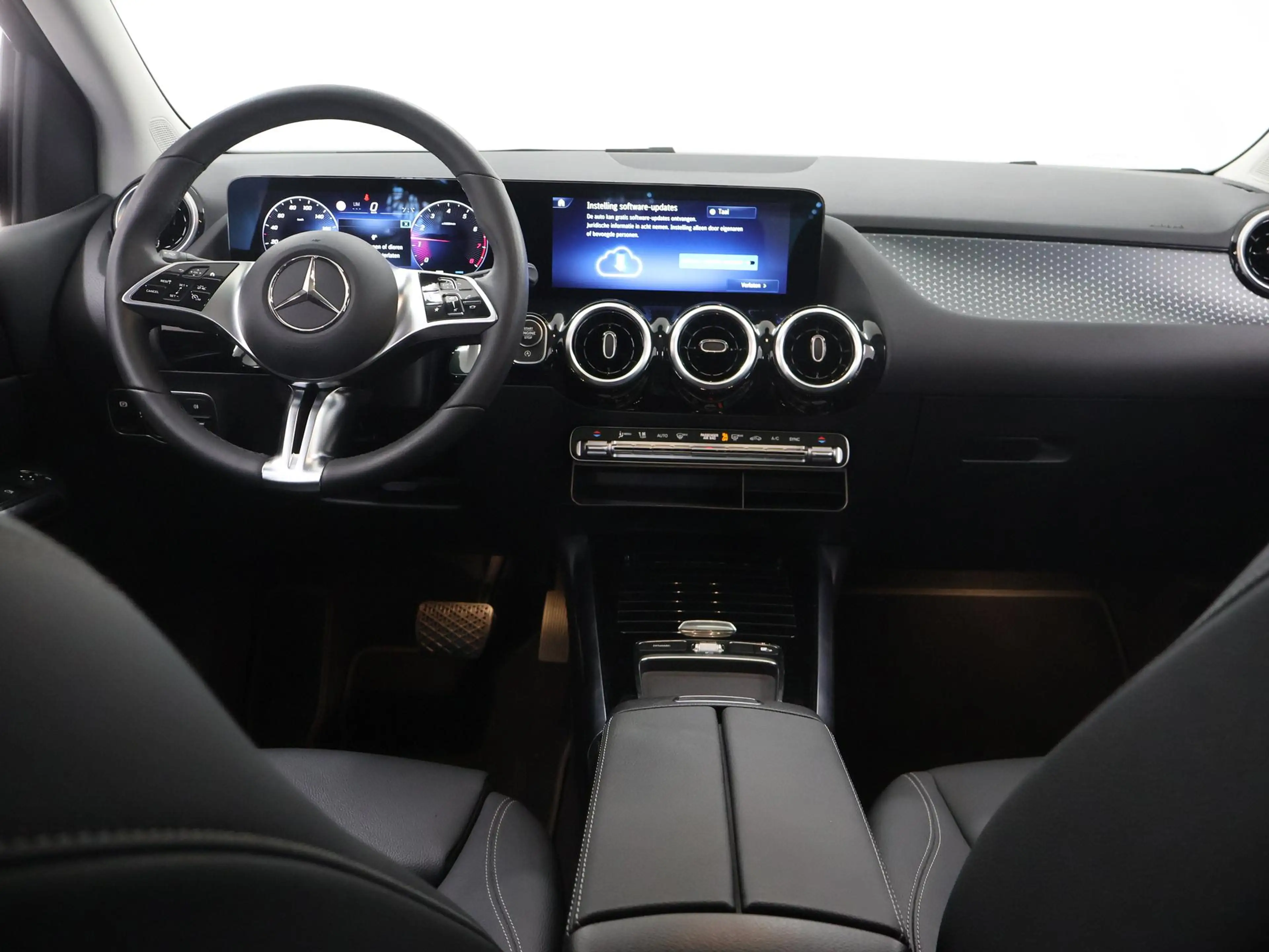 Mercedes-Benz B 200 Luxury Line | Panoramadak | Stoelverwarming | Wide — photo 8