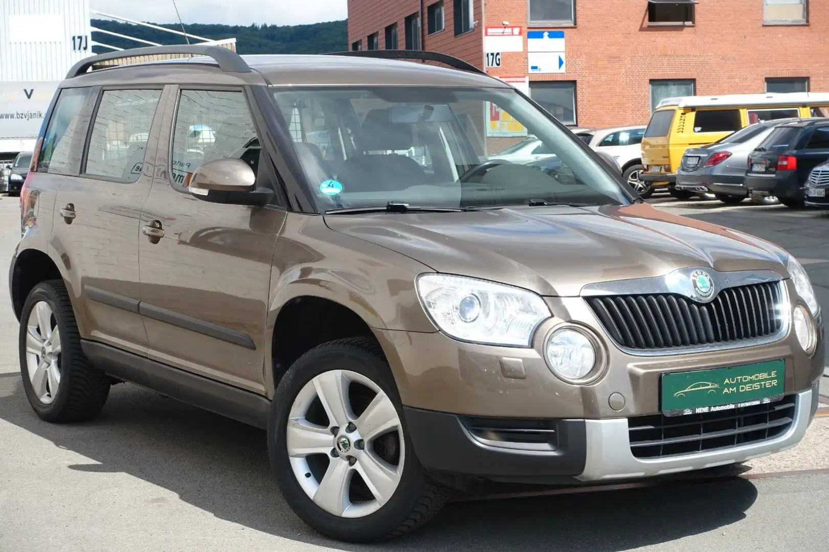 Skoda Yeti Experience 4x4*Bi-Xenon*AHK*PDC*BC*TEMPOMAT Brun - 1