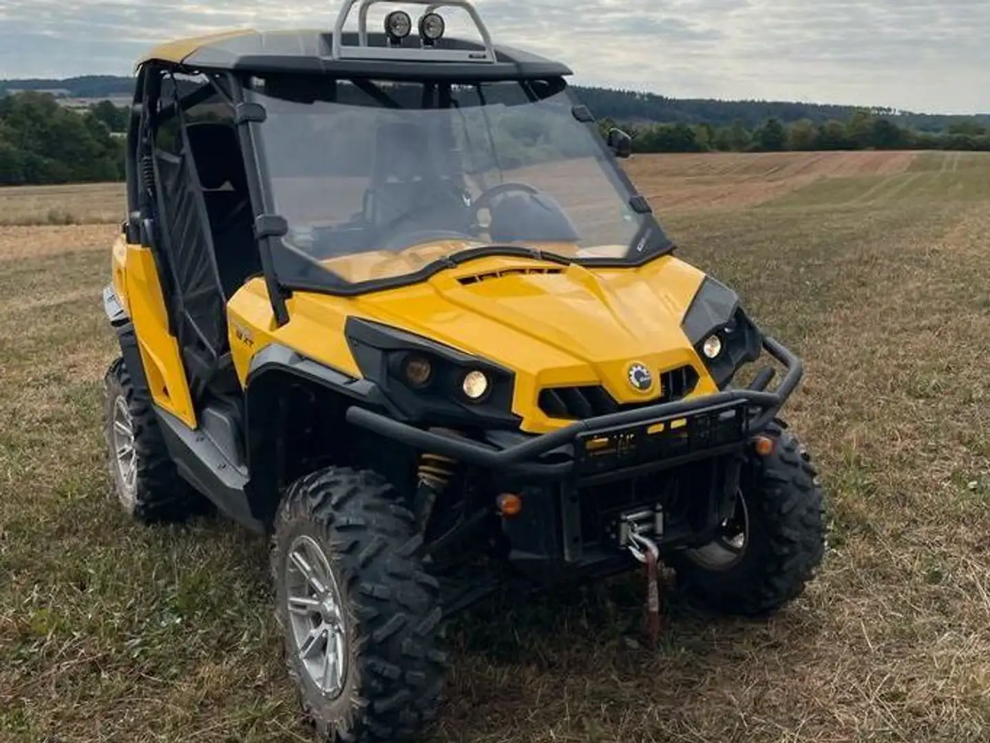Can-Am Commander 1000 XT Geel - 2