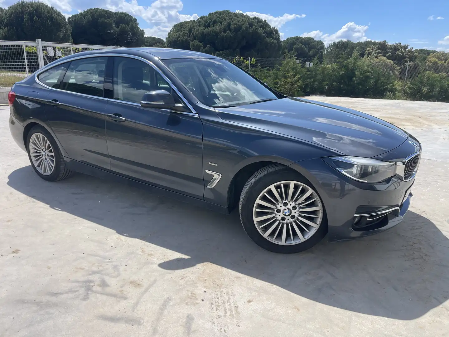 BMW 320 320d Gran Turismo Luxury - 2
