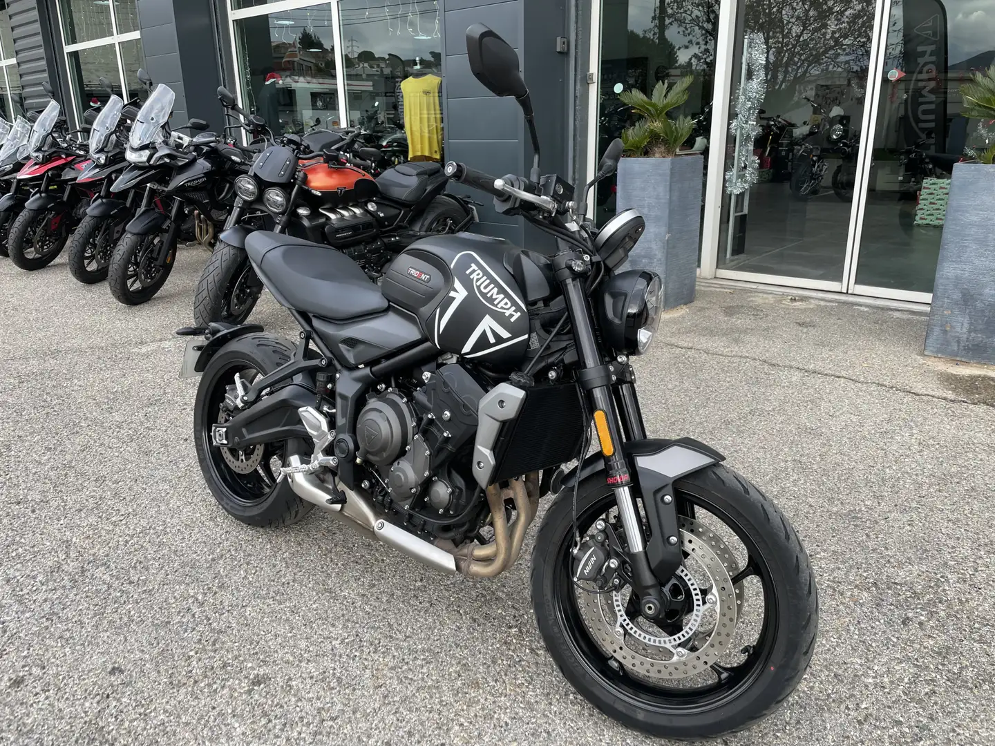 Triumph Trident 660 Noir - 2