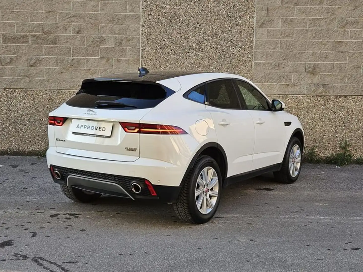 Jaguar E-Pace 2.0D 150 CV AWD aut. S AUTOCARRO FISCALE N1 5 POS Bianco - 2