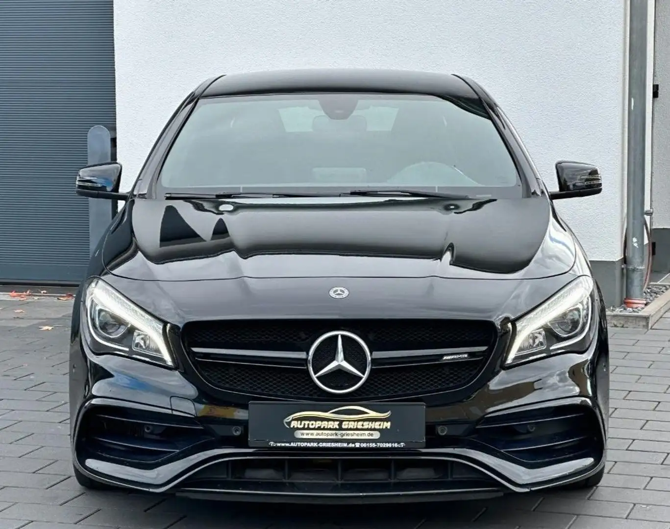 Mercedes-Benz CLA 45 AMG 4Matic*PERFORMANCE*CARBON*KAMERA* Schwarz - 2