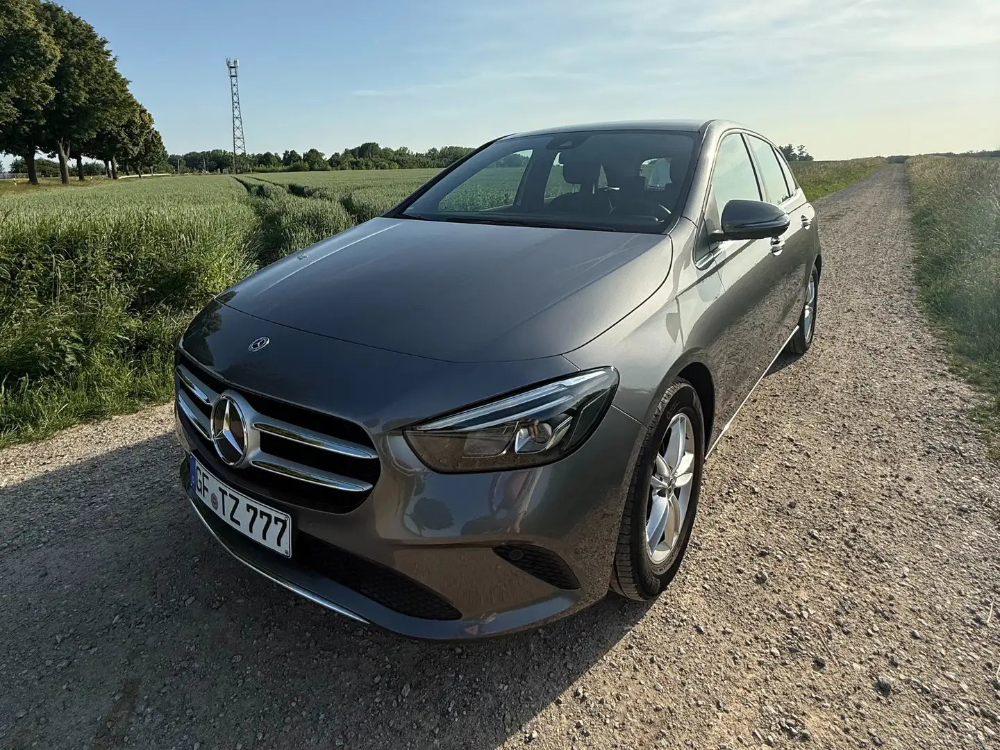 Mercedes-Benz B 180 B 180 Grau - 1