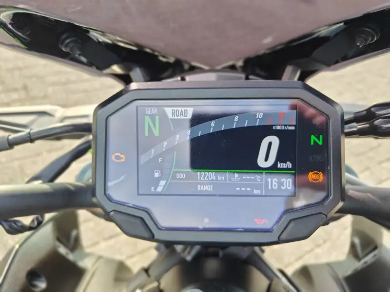 Kawasaki Z 900 - foto 8