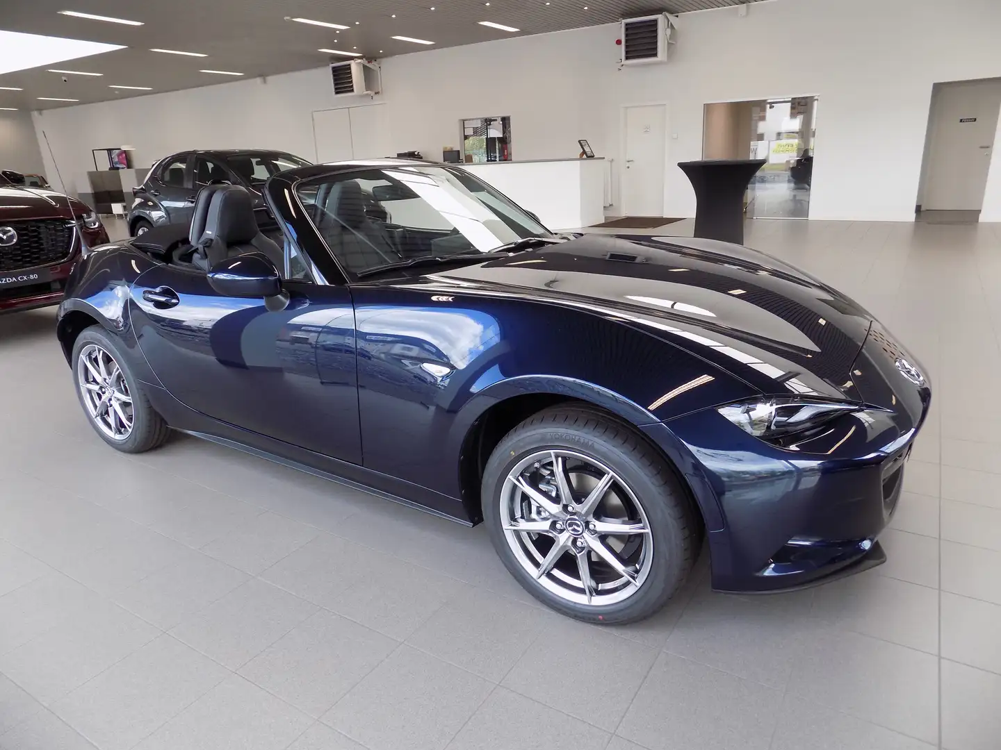 Mazda MX-5 MX-5 Softtop SKYACTIV-G 1.5 Exclusive-Line Bleu - 2