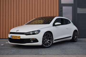 2.0 TSI 200pk DSG Highline | Panoramadak | Leer |