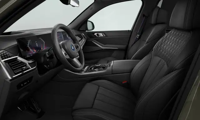 BMW X5 view 2