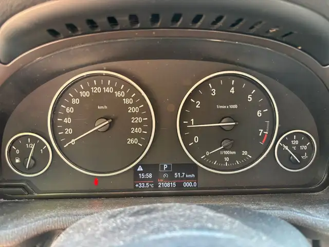 BMW X3 view 13