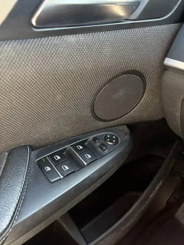 BMW X3 view 10