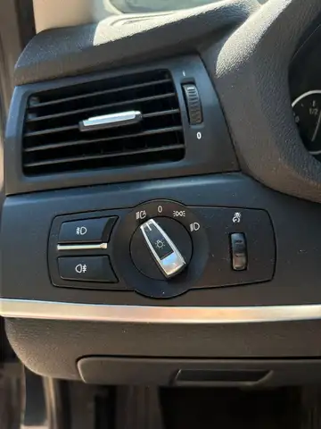 BMW X3 view 11
