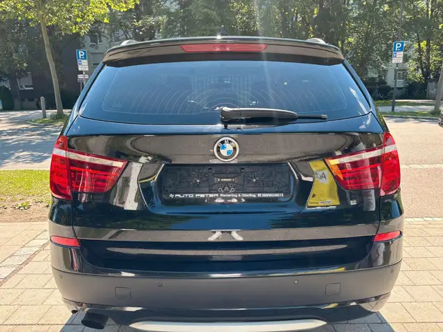 BMW X3 view 4