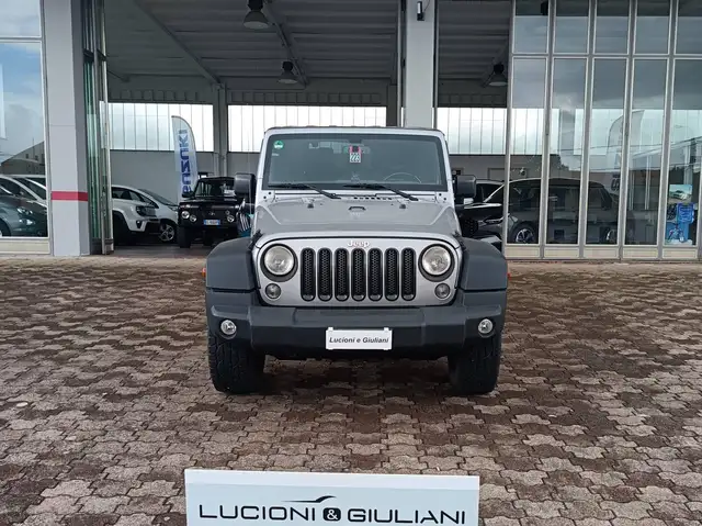 Jeep Wrangler Wrangler III 2011 2.8 crd Rubicon E5