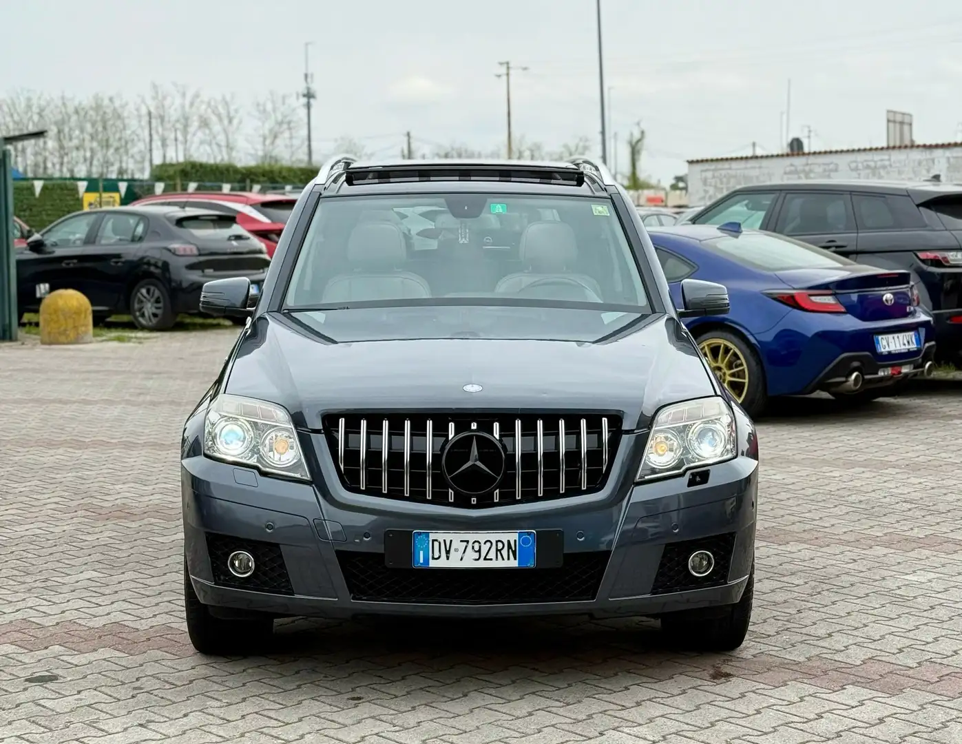 Mercedes-Benz GLK 220 AMG cdi be Chrome 4matic auto Grigio - 2