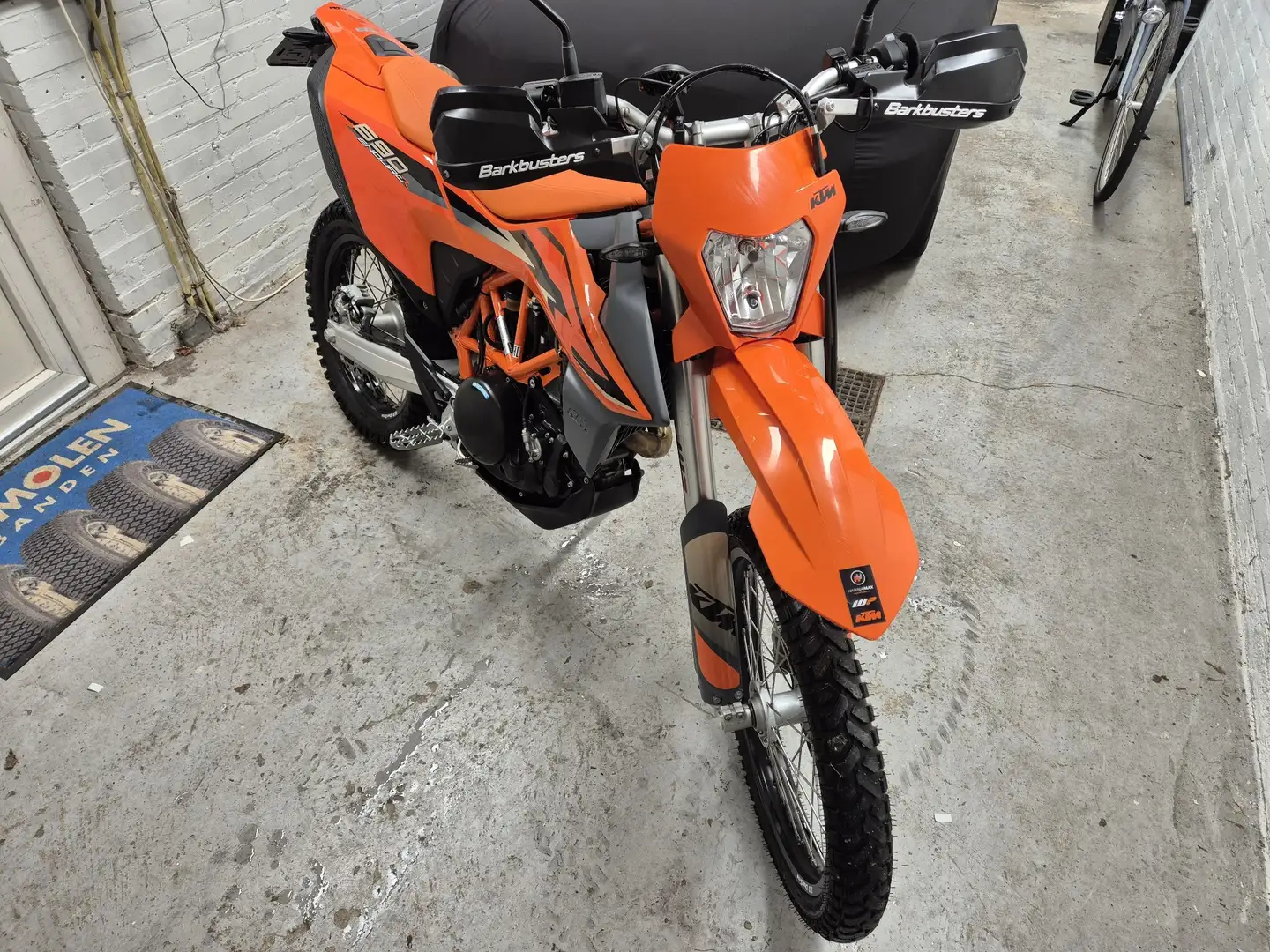 KTM 690 Enduro R Orange - 1