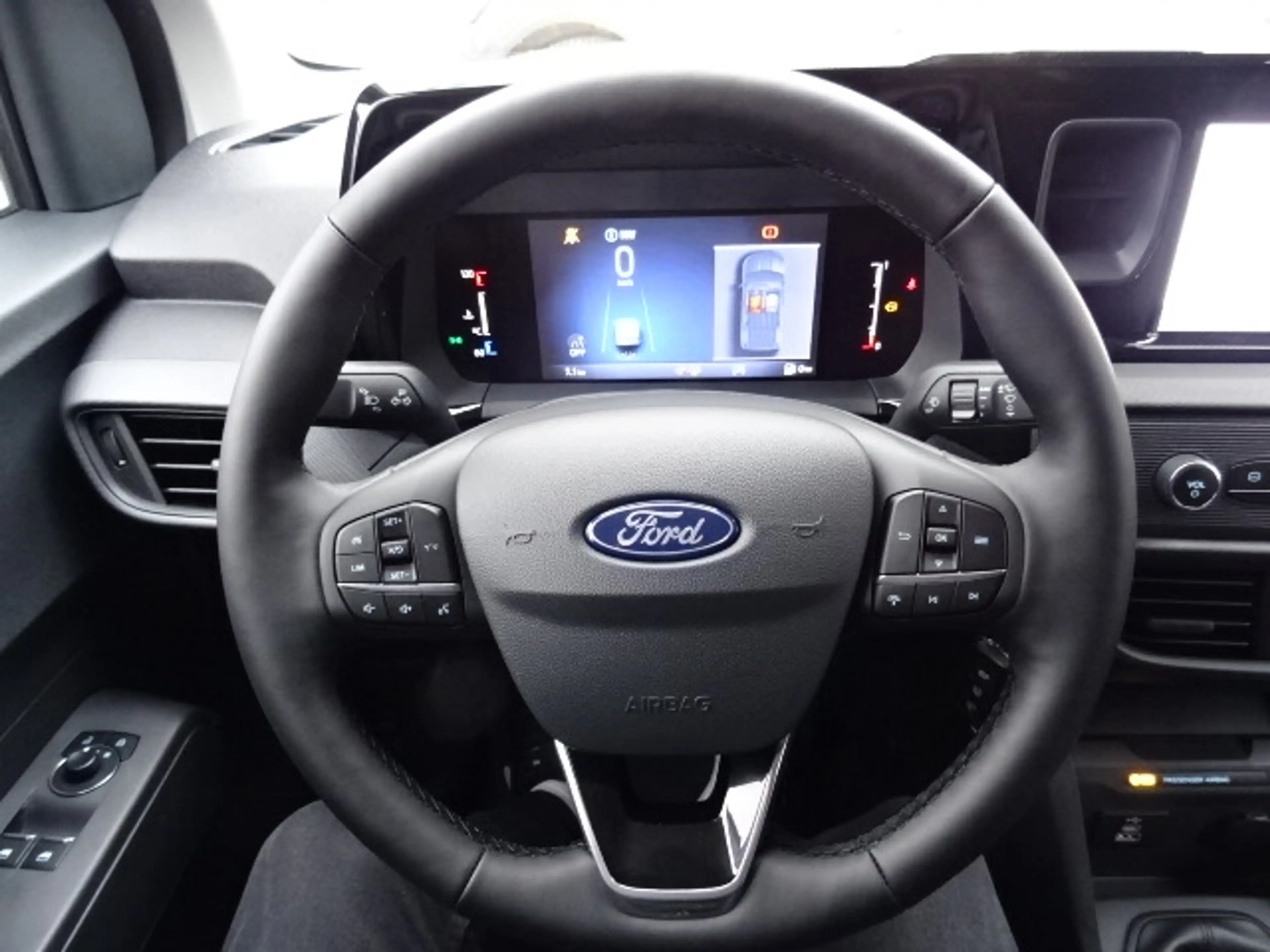 Ford Transit Courier 1.0 Ecoboost Trend — photo 13