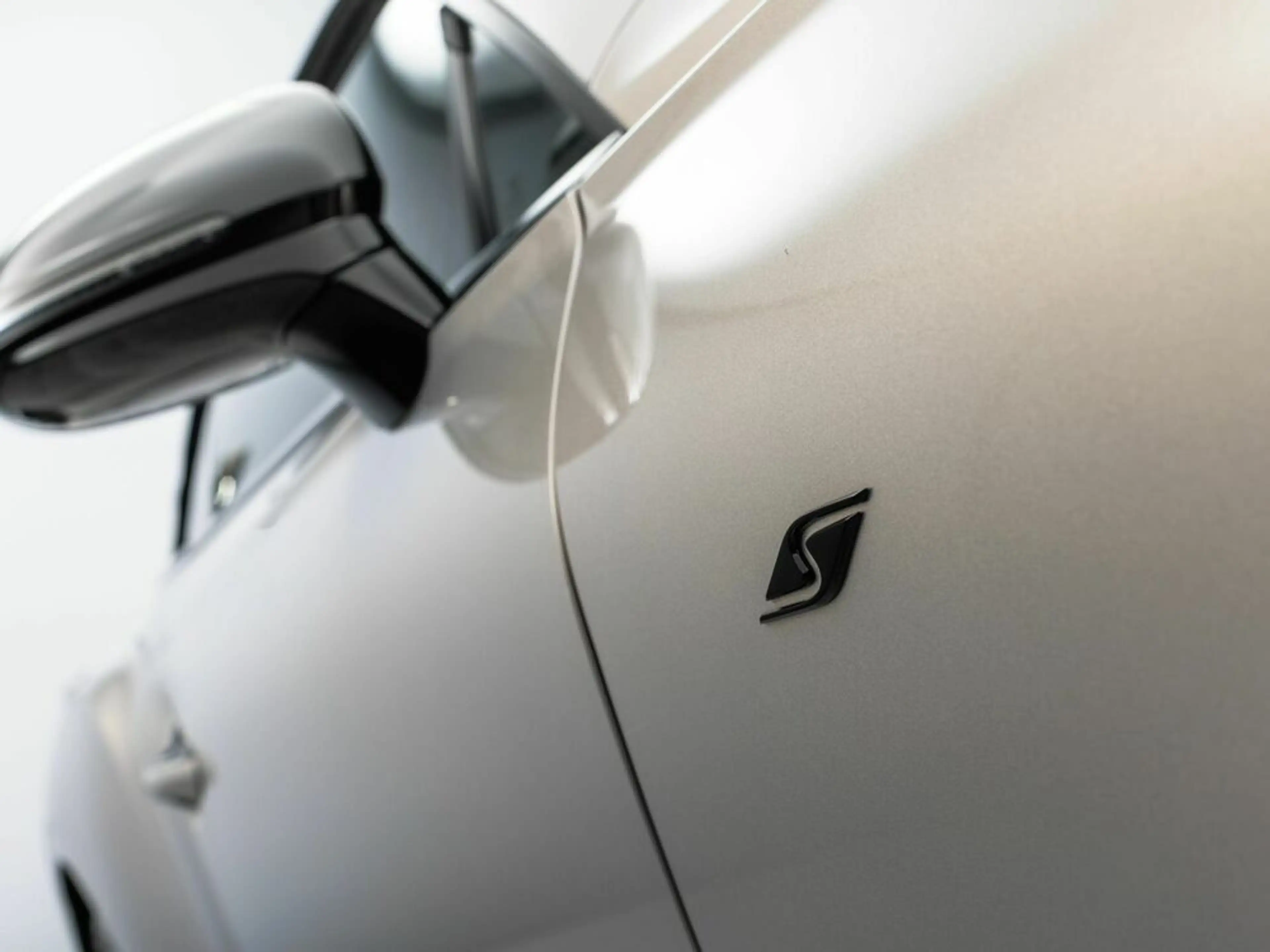 Bentley Continental GTC S | V8 Mulliner | Extreme Silver — photo 14