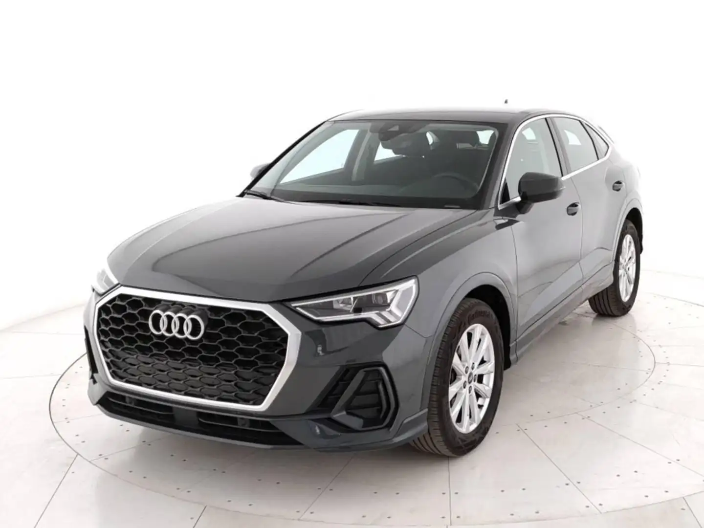 Audi Q3 Sportback 35 2.0 tdi s-tronic Grau - 1