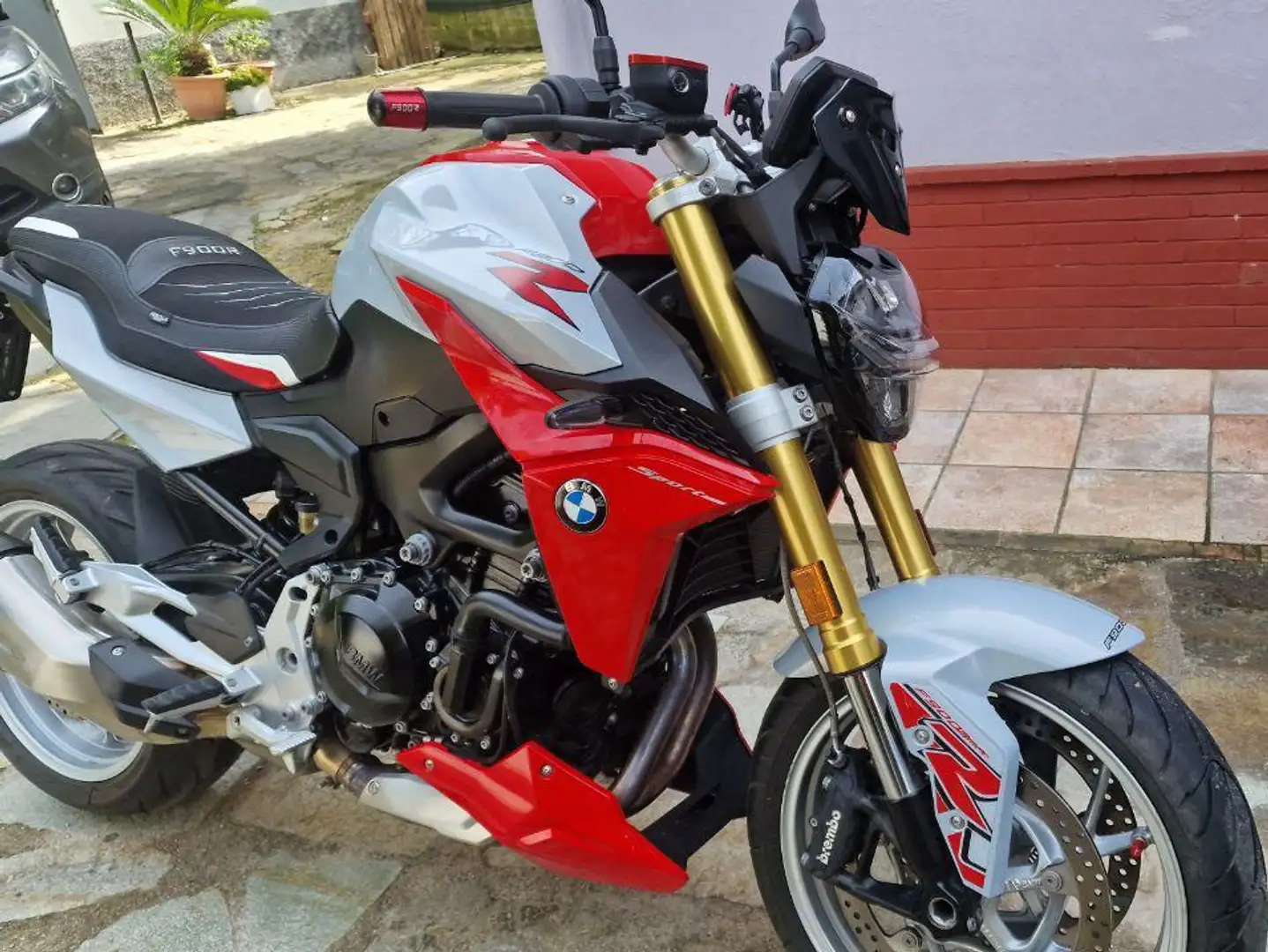 BMW F 900 R sport - 1