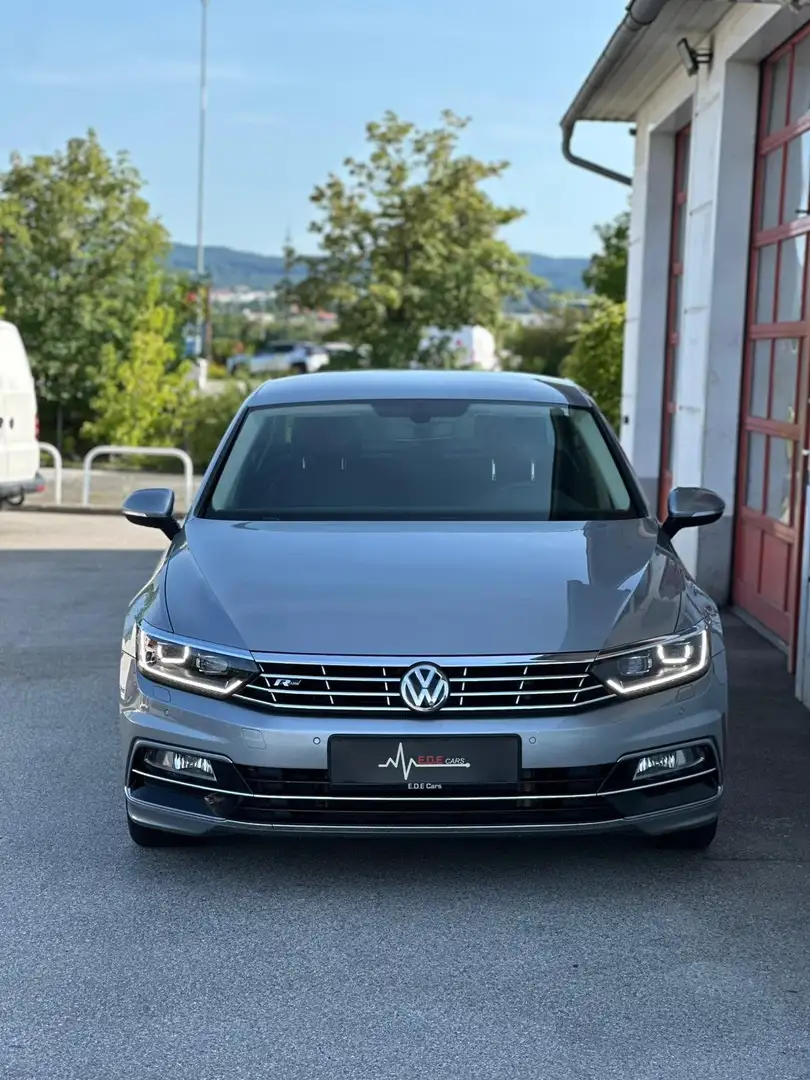 Volkswagen Passat 2.0 TDI R-Line Highline DSG Silber - 2