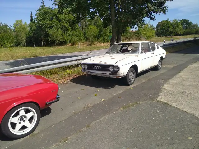 Audi Coupe 1. Hand