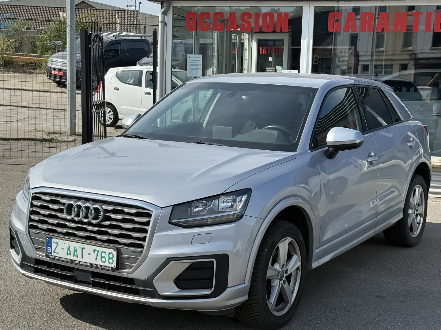 Audi Q2 30 TDi Sport Argent - 1