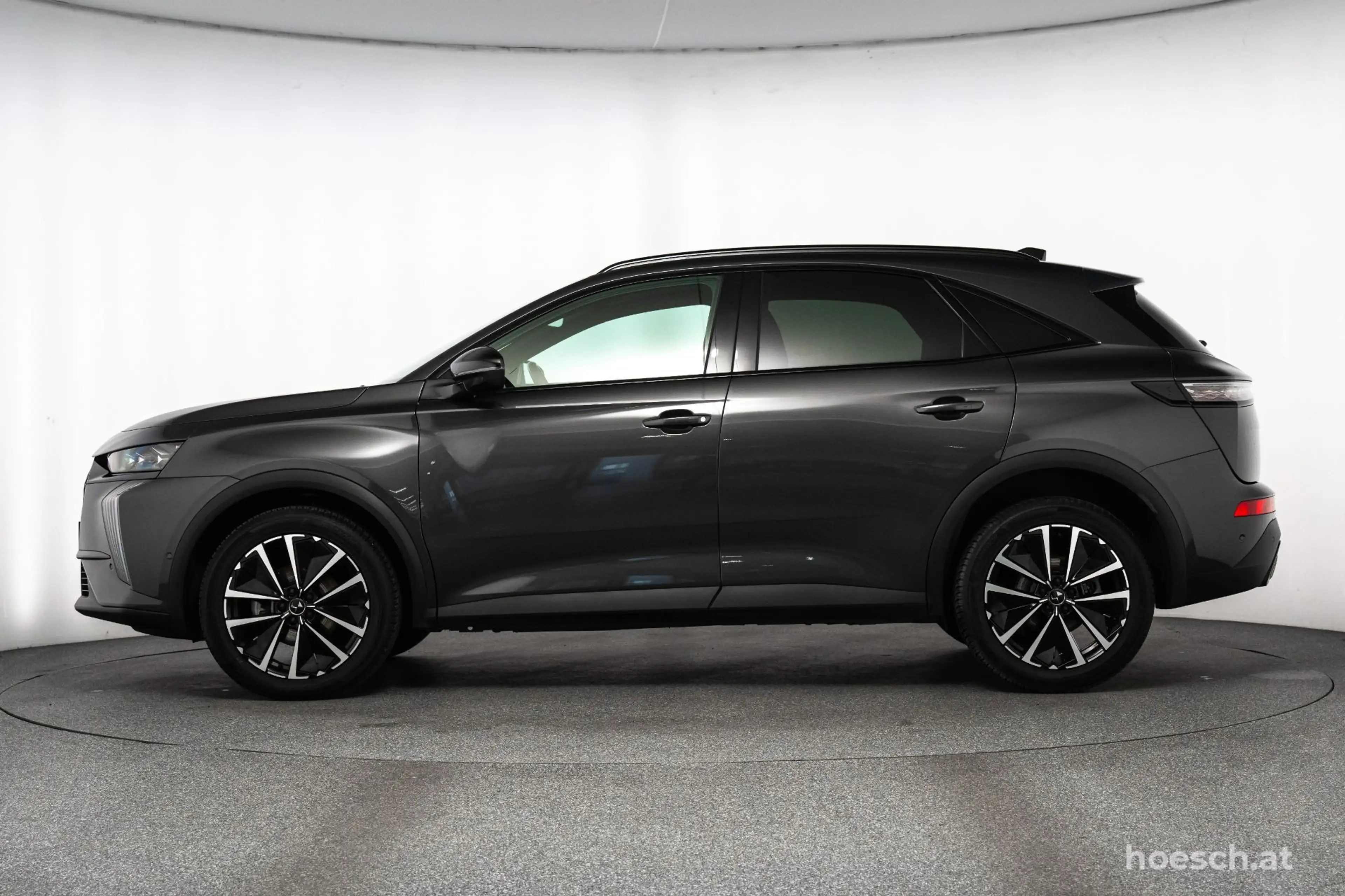 DS Automobiles DS 7 Crossback HDi 130 PALLAS EXTRAS WENIG KM — photo 4