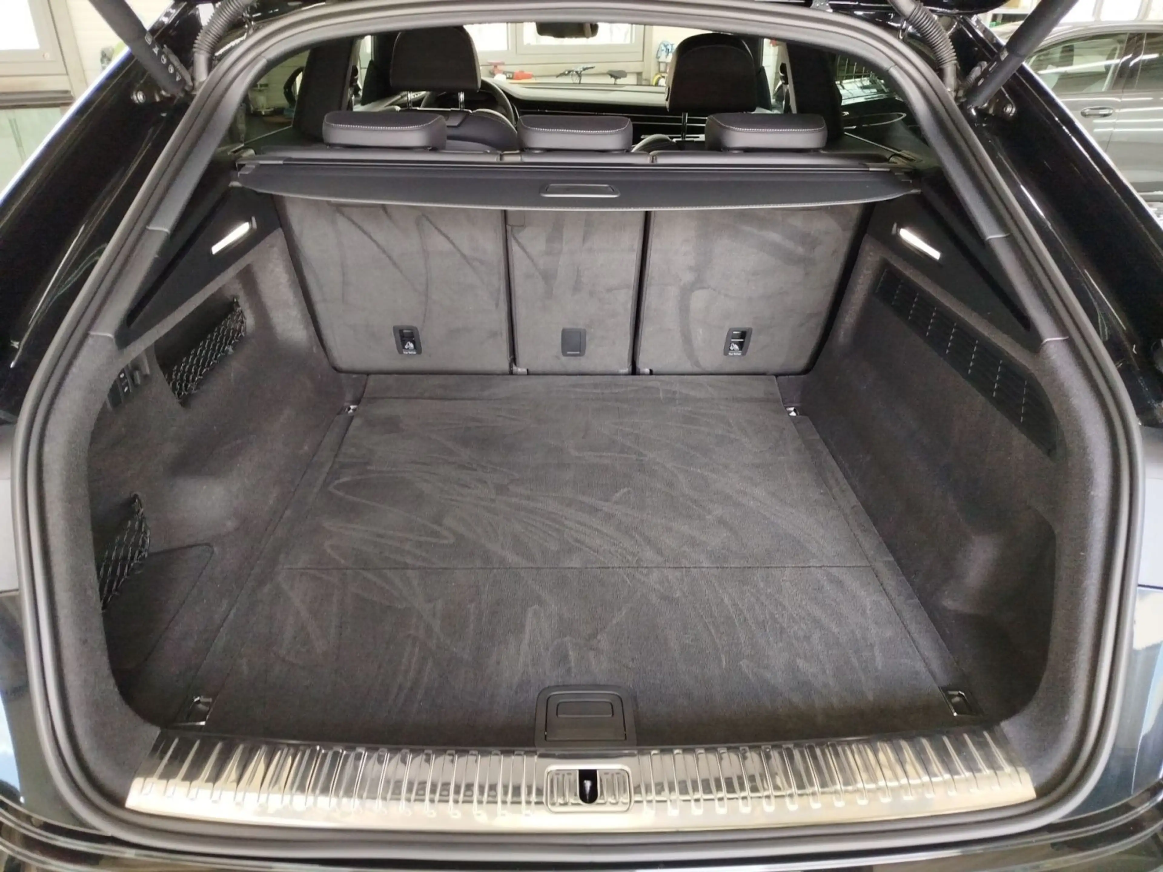 Audi SQ8 TFSI tiptronic MatrixLED Luft KAMERA — photo 6